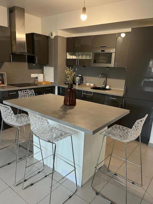 Grand Appt Proche Paris Parking Apartman Aubervilliers Kültér fotó