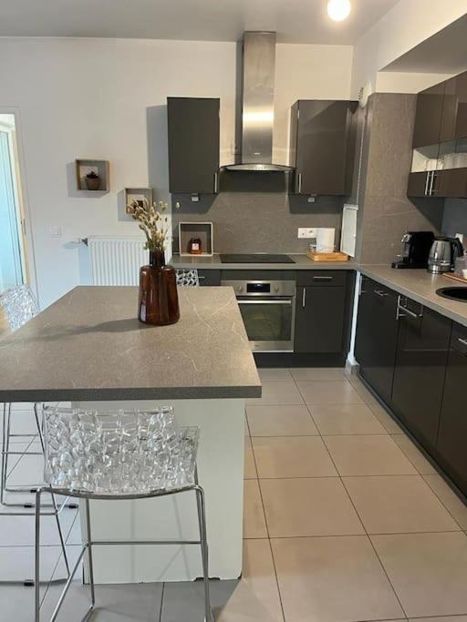 Grand Appt Proche Paris Parking Apartman Aubervilliers Kültér fotó